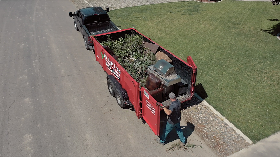 A Be Junk Free junk trailer hauling off junk in visalia, ca